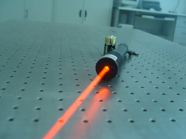 pointeur laser orange