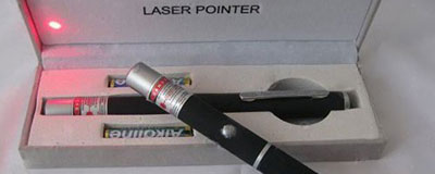 pointeur laser rouge