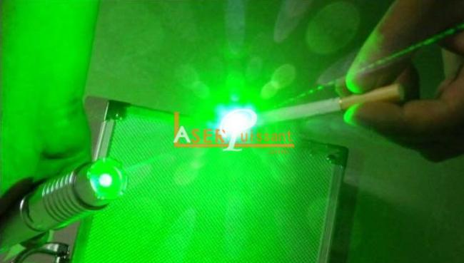 laser 5000mW de poche ultra puissant