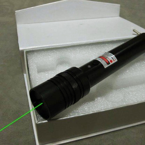 pointeur laser point vert 1000mw