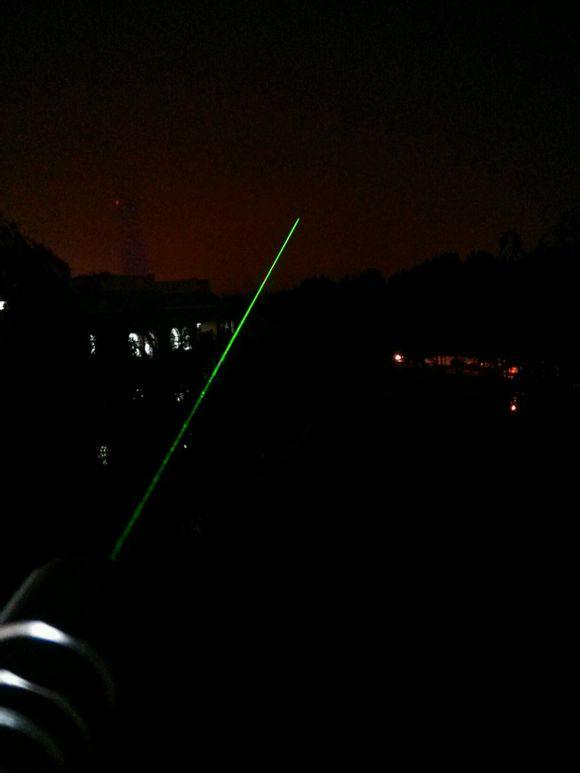 laser vert 2000mw puissant