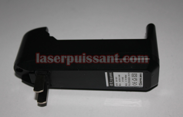 chargeur du pointeur laser