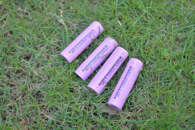 18650 2200mAh rechargeable batterie