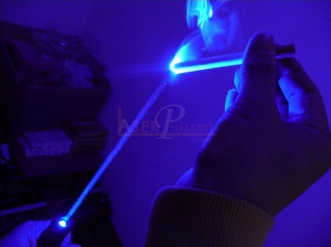 pointeur laser bleu 50000mW puissant