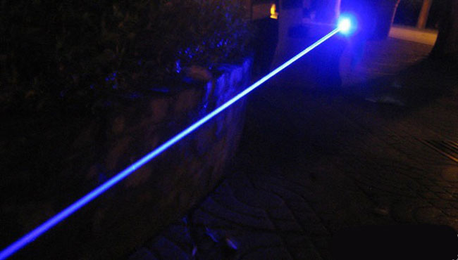 laser bleu puissant