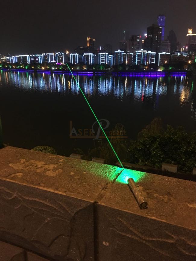 200mW laser vert