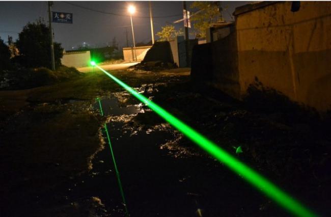 laser vert 100mww