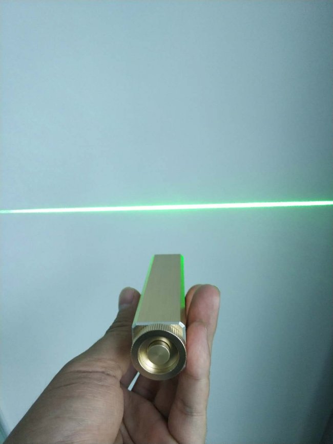 pointeur laser une ligne
